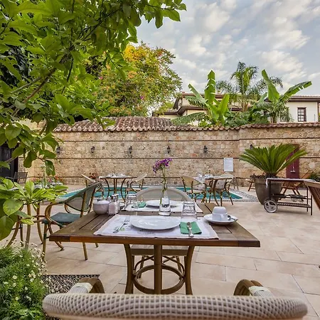 Kaucuk (adults Only) 3*