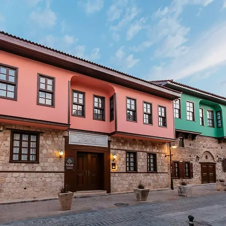 Kaucuk Adult Only 3*