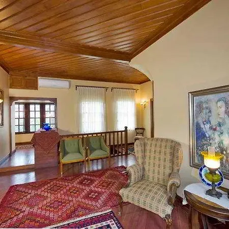 Kaucuk (adults Only)